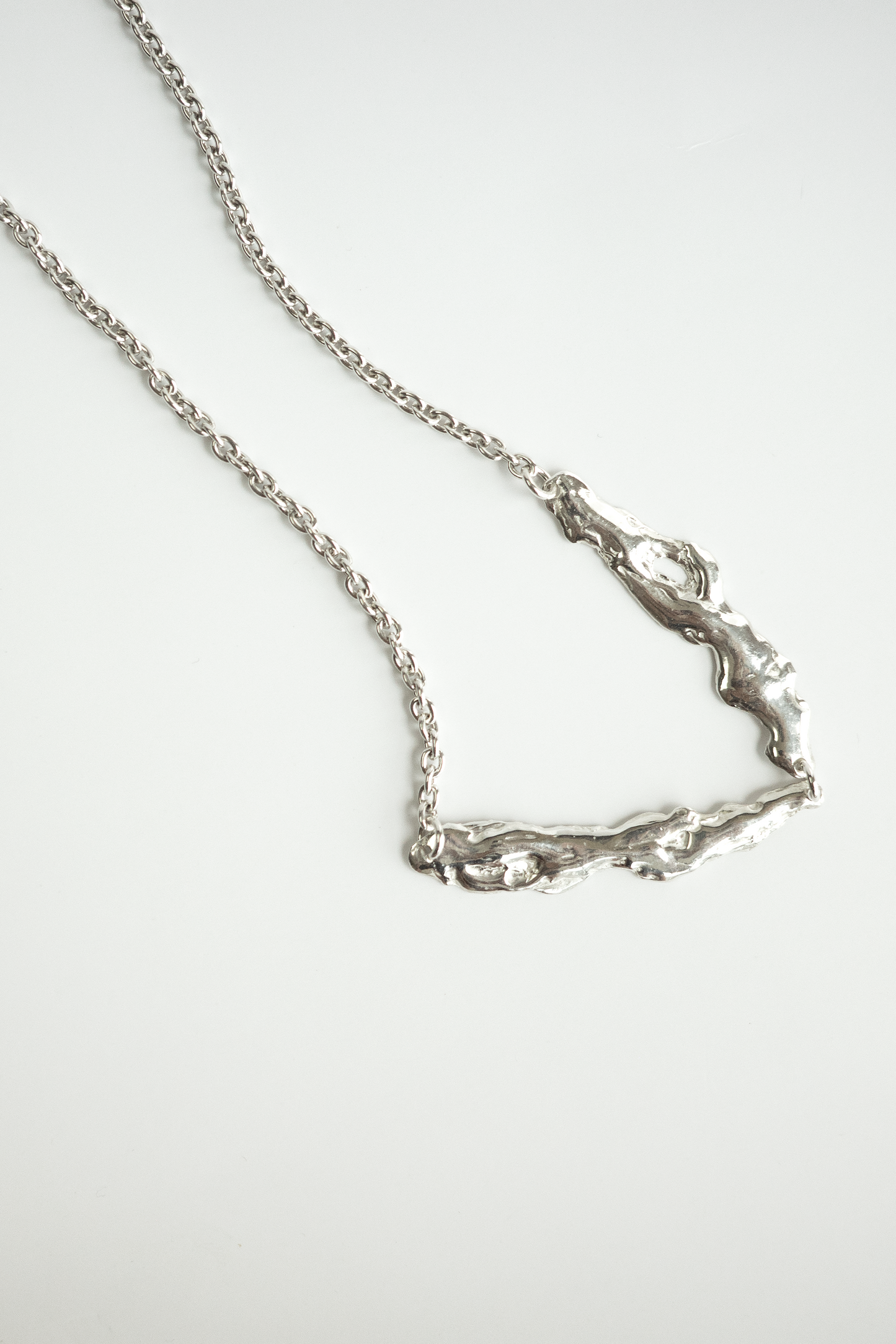 GOUTTE NECKLACE