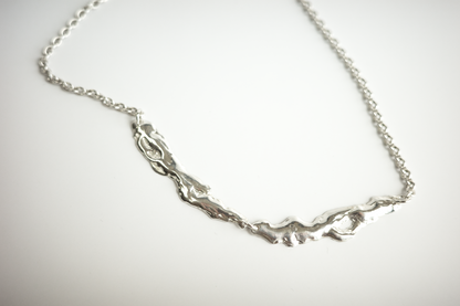 GOUTTE NECKLACE